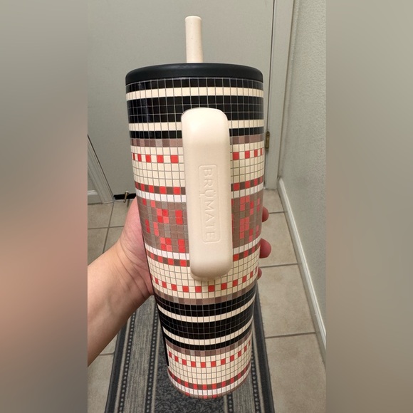 Brumate x Anthropologie Limited Edition 40oz Era - SUNRISE TILE / BLACK MOTIF - Picture 2 of 6